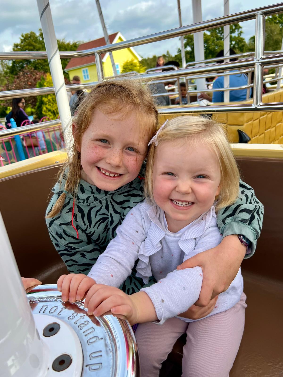 Freya and Sophia‘s Sponsored Cycle